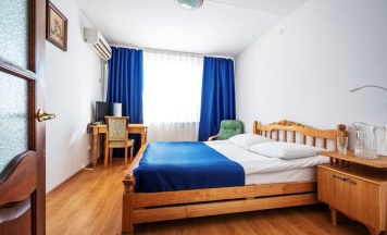 Номер полулюкс с 1 двуспальной кроватью 2 в Березники