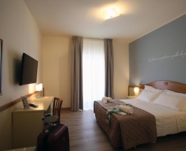 Двухместный номер Classic двуспальная кровать в Le Ginestre Family Wellness Hotel