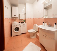 Апартаменты с балконом и с красивым видом из окна в Апартаменты Bliss aparts: Centre-Rybinskaya 11