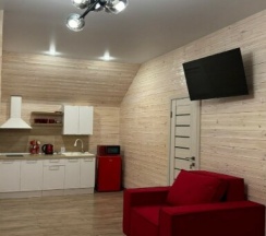 2 этаж 2 дома в Edi House