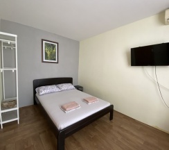 Двухместный номер с двухспальной кроватью в Ярд