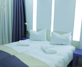 Двухместный номер Deluxe Lilac с панорамным видом двуспальная кровать в Hotel Christina