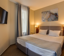 Улучшенный трёхместный в Forton hotel