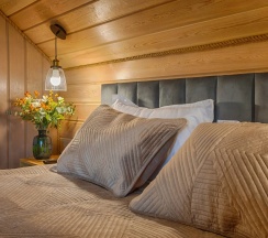 Коттедж с 4 комнатами с балконом и с красивым видом из окна в Заречье