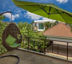 Вилла с 4 комнатами с балконом в Tropicana Pool Villa