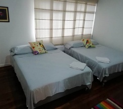 Коттедж в Bed & Breakfast Local Home