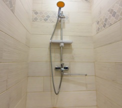 Кровать в общем номере (мужской номер) в Чердак