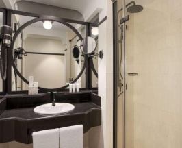 Двухместный номер двуспальная кровать в Hotel Louise Brussels