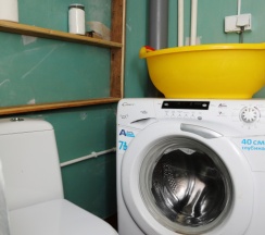 Шестиместный коттедж с балконом и с красивым видом из окна в Урочище Машуково