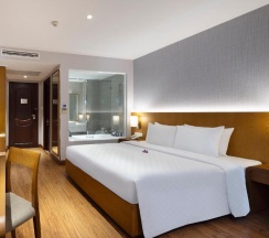 Двухместный номер Premier Deluxe двуспальная кровать в Отель Harmony Saigon Hotel & Spa