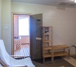 18-ти местный дом в Прибрежном поселке в Бутик