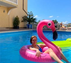 Семейный  с балконом  видом на море и бассейн в Aqualife