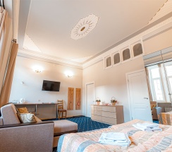 Комфорт в Александр Hotel