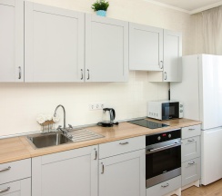 Апартаменты улучшенные Фрунзе,49 16 этаж в AntoninaApartments (АнтонинаАпартментс) на улице Крылова