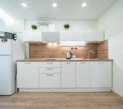 Двухместные апартаменты с балконом и с видом на город двуспальная кровать в Апартаменты с круглосуточным заселением 24/7