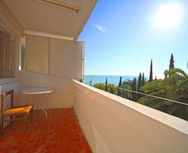 Двухместный люкс в 9-этажном корпусе с 2 комнатами двуспальная кровать в Колхида