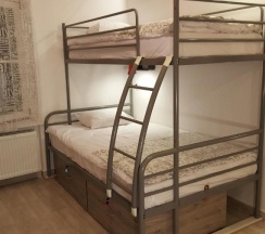 Кровать в общем номере в Hostel Lwowska 11