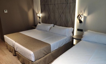 Трёхместный номер Superior с видом на город в Hotel Bristol