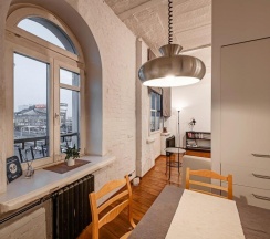 Студия Superior с красивым видом из окна в Апартаменты Стильная Студия в Башне Комплекса Ворота в Город