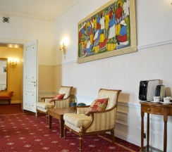 Люкс "Николай Гумилёв" с мансардными окнами в Taleon Imperial Hotel