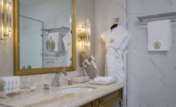 Классик с 2 кроватями с видом в атриум в Tsar palace luxury hotel