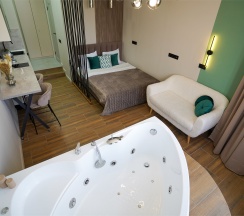 Апартаменты с джакузи на Степана Разина 2 на 13 этаже (232/1) в Степаненков