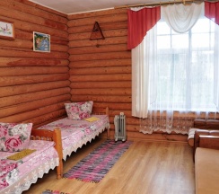 Коттедж с 5 комнатами с красивым видом из окна в Мишкина дача
