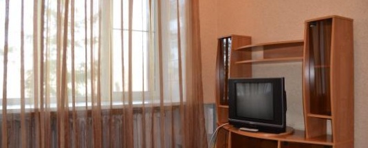 Номер полулюкс с 1 двуспальной кроватью (с завтраком) в Люкс
