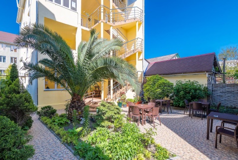 Адлер: Гостевой дом Белая Лилия