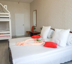 Шестиместный семейный номер Economy в Maxrooms дача Левитана под Плёсом