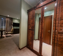 "Делюкс" двухместный с двумя раздельными кроватями в Brut hotel