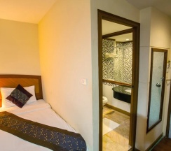 Двухместный номер Superior 2 отдельные кровати в NH Elegant Hotel