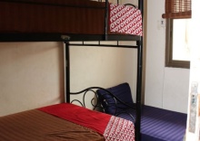 Трёхместный номер Standard в OYO 985 The Twins Hostel