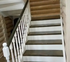 Коттедж с балконом в Weekend63