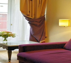 Четырёхместный номер Standard в Hôtel Suites Unic Renoir Saint Germain