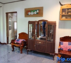 Коттедж с 3 комнатами в Kamalar Palace Longstay house