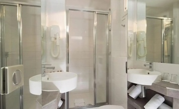 Двухместный номер Comfort 2 отдельные кровати в Hotel Mondial