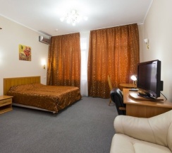 Трехместный повышенного комфорта (улучшенный) в Аллес