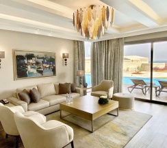 Двухместный люкс Lagoon с доступом к бассейну двуспальная кровать в Rixos Premium Magawish Suites and Villas