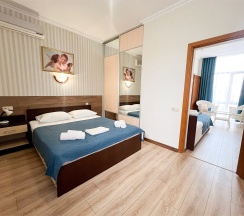 Семейный номер (2x-комнатный 3x-местный номер) в Марко Поло