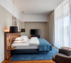 Royal Garden Suite в Crystal House Suite Hotel&SPA