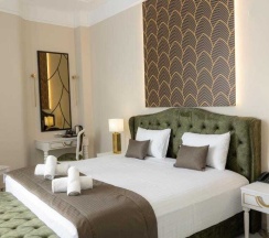 Двухместный полулюкс двуспальная кровать в Modern Luxury Hotel