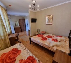 3-x местный с балконом в Райский уголок