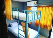 Четырёхместный номер Standard в Doze Hostel