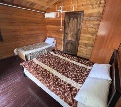 Трёхместный коттедж рядом с пляжем в Pitsunda House