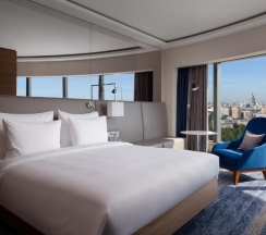 Номер люкс в Radisson Blu Olympiyskiy Hotel Moscow