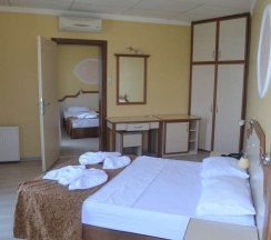 Люкс с балконом в Ayvalik Palas Hotel