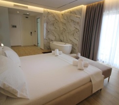 Люкс Deluxe с видом на море в Julia Hotel