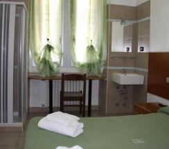 Номер Standard в Hotel Adelchi