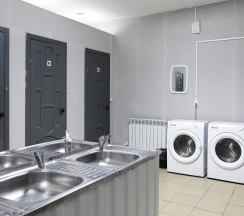 Койко-место в женском номере на 6 человек в Alfa Best House